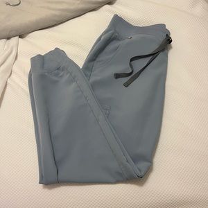 NEVER WORN FIGS jogger scrub pants. Size small/petite